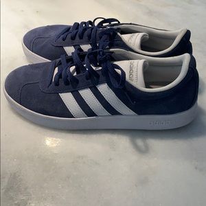 adidas 
VL COURT 2.0 SHOES